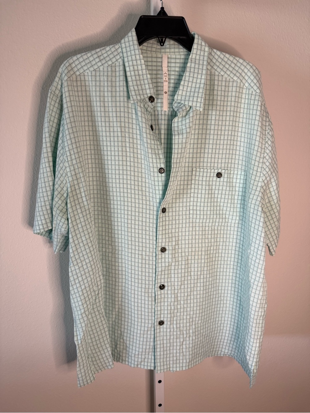 Axis Men's Short-Sleeve Button-Up Shirt in Light Mint Check